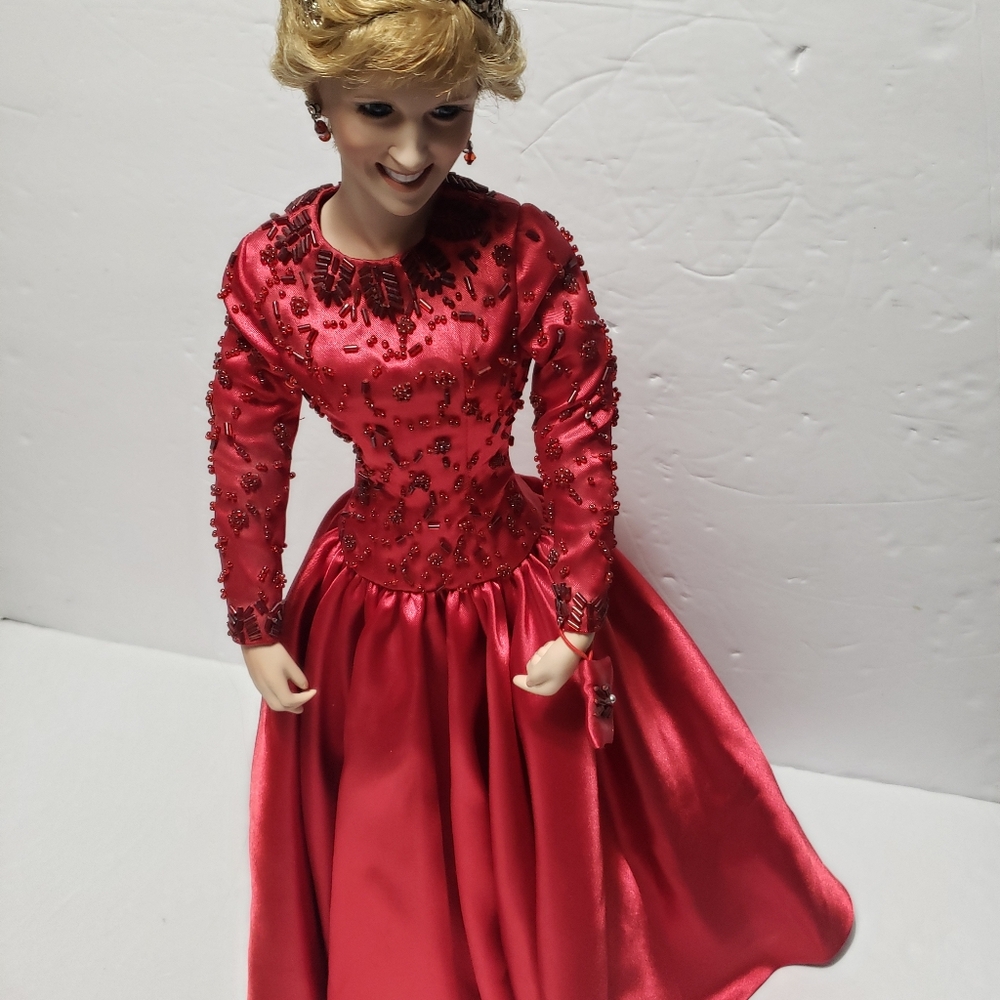 Vtg. 1998 THE ASHTON-DRAKE GALLERIES **Diana Princess Of Wales** Porcelain Doll
